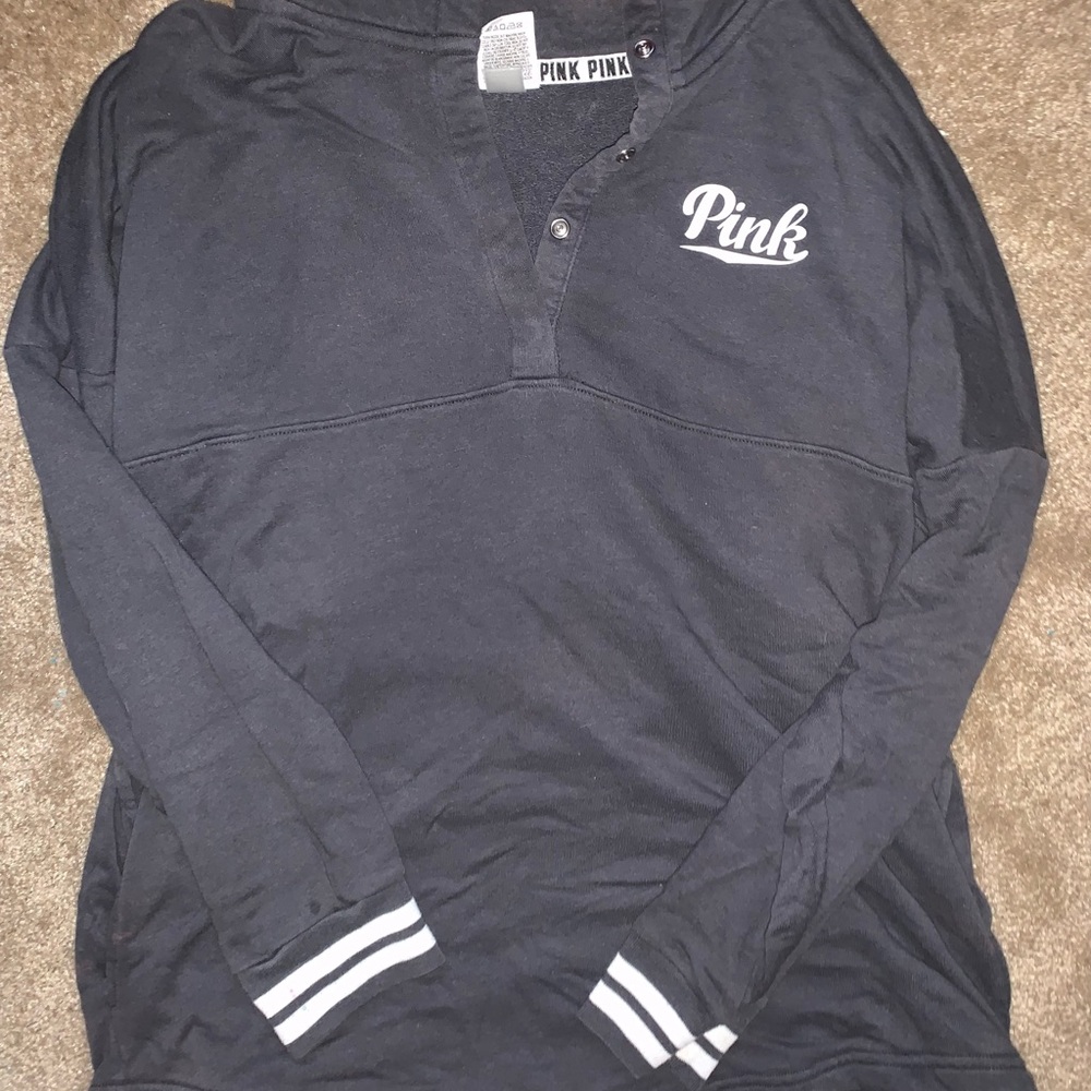 Grey VS Pink Pullover
